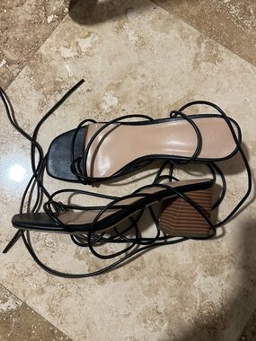 Urban Outfitters Black Lace-Up Square Toe Block Heel Sandals